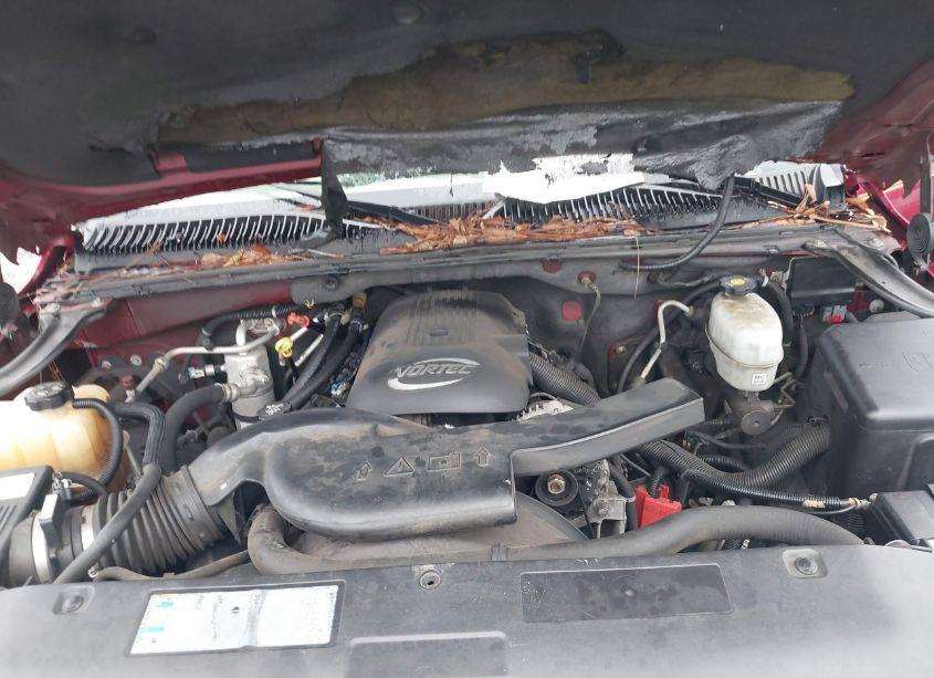 Photo 10 of 2004 Chevrolet Tahoe LS (VIN 1GNEC13Z24R195041)