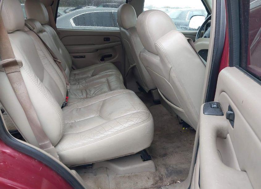 Photo 8 of 2004 Chevrolet Tahoe LS (VIN 1GNEC13Z24R195041)