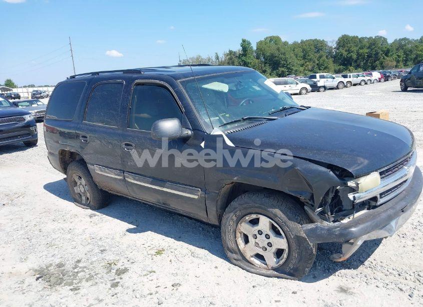 2004 Chevrolet Tahoe LS (VIN 1GNEC13Z24R266352) main photo
