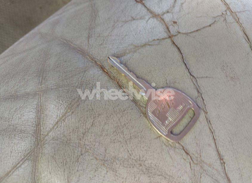 Photo 11 of 2004 Chevrolet Tahoe LS (VIN 1GNEC13Z24R266352)