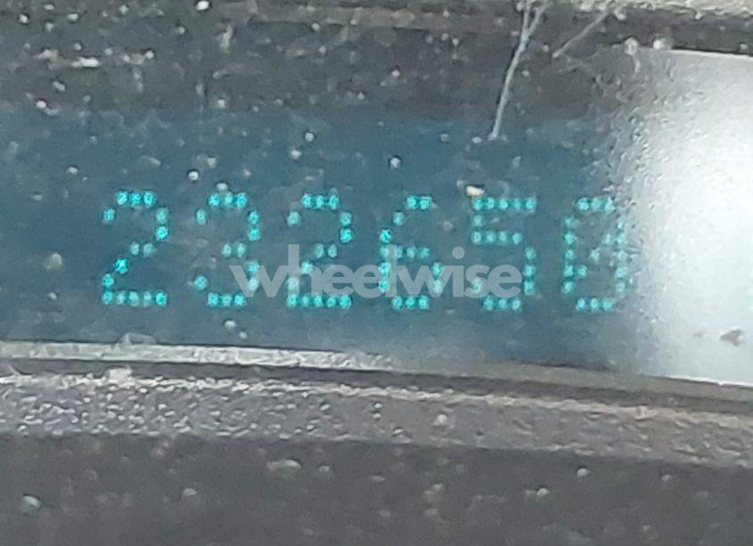 Photo 15 of 2004 Chevrolet Tahoe LS (VIN 1GNEC13Z24R266352)