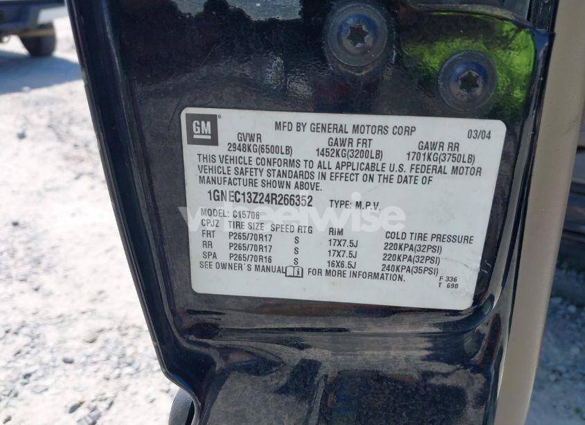 Photo 9 of 2004 Chevrolet Tahoe LS (VIN 1GNEC13Z24R266352)