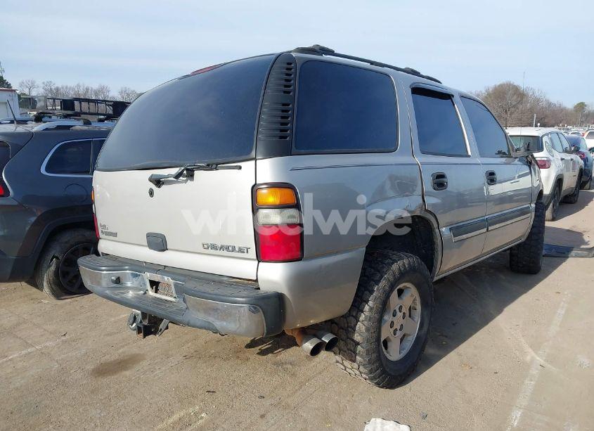 Photo 4 of 2004 Chevrolet Tahoe LS (VIN 1GNEC13Z24R307482)