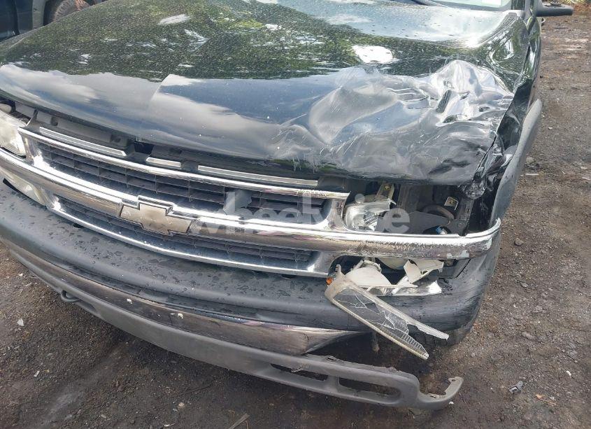 Photo 6 of 2002 Chevrolet Tahoe LT (VIN 1GNEC13Z32J231413)