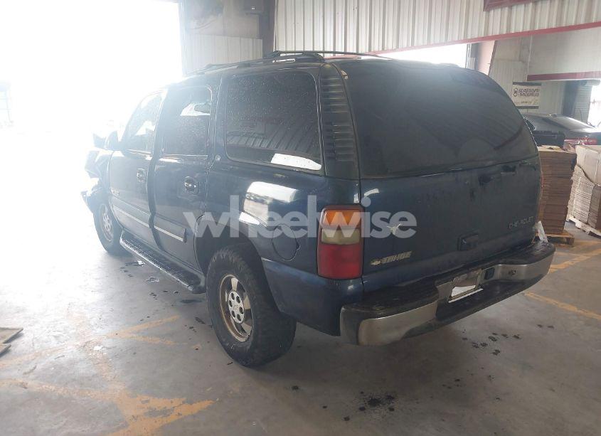 Photo 3 of 2003 Chevrolet Tahoe LT (VIN 1GNEC13Z33J171859)