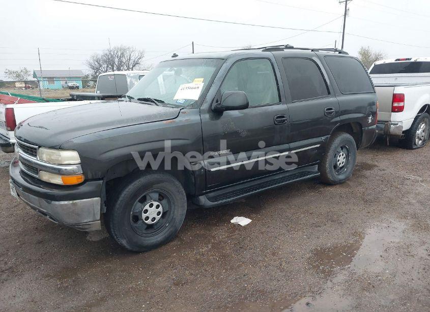 Photo 2 of 2003 Chevrolet Tahoe LT (VIN 1GNEC13Z33R166971)
