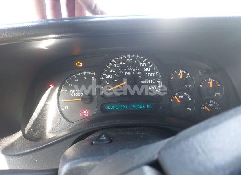 Photo 7 of 2003 Chevrolet Tahoe LT (VIN 1GNEC13Z33R225159)