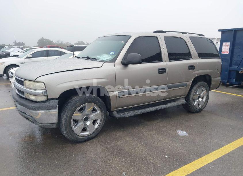 Photo 2 of 2003 Chevrolet Tahoe LS (VIN 1GNEC13Z33R234329)