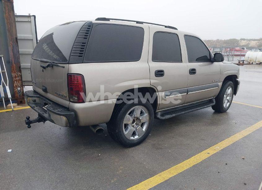 Photo 4 of 2003 Chevrolet Tahoe LS (VIN 1GNEC13Z33R234329)