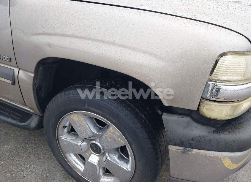 Photo 6 of 2003 Chevrolet Tahoe LS (VIN 1GNEC13Z33R234329)