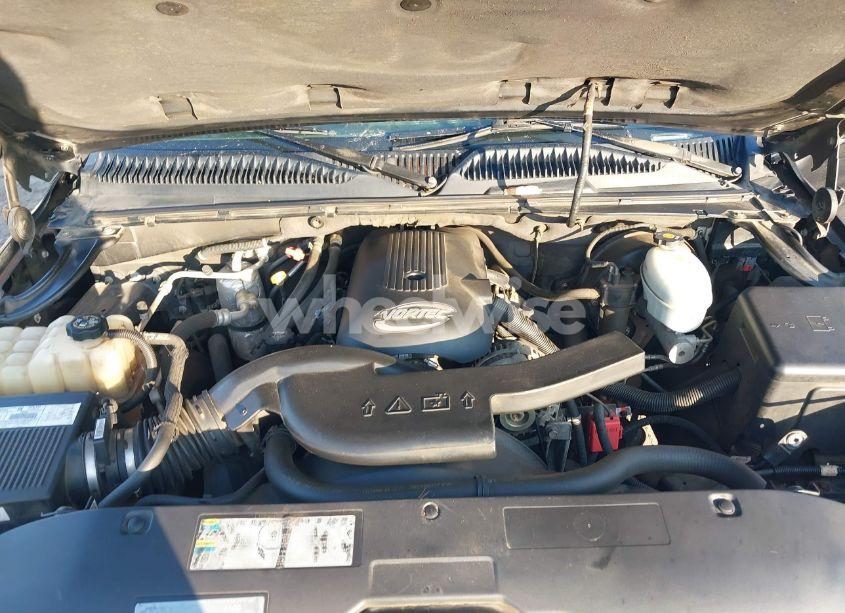 Photo 10 of 2003 Chevrolet Tahoe LT (VIN 1GNEC13Z33R299259)