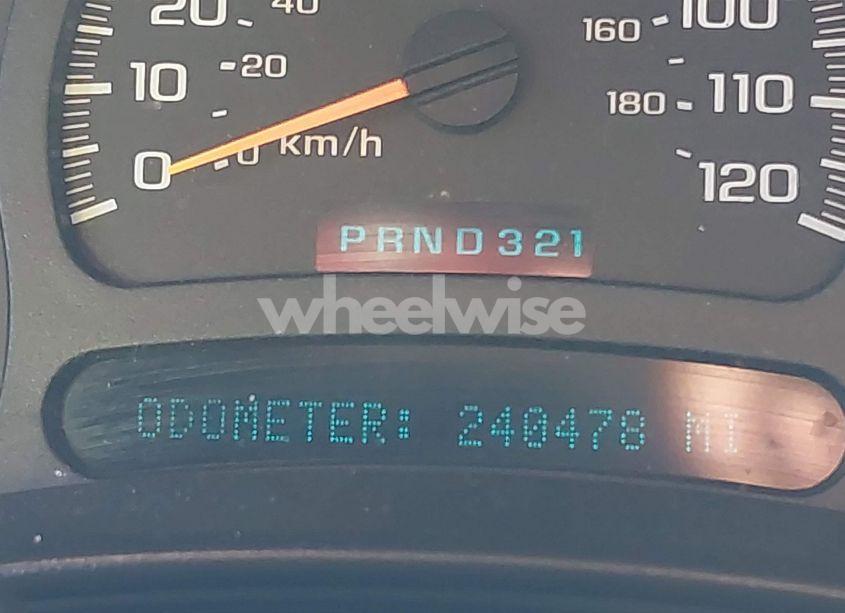 Photo 15 of 2003 Chevrolet Tahoe LT (VIN 1GNEC13Z33R299259)