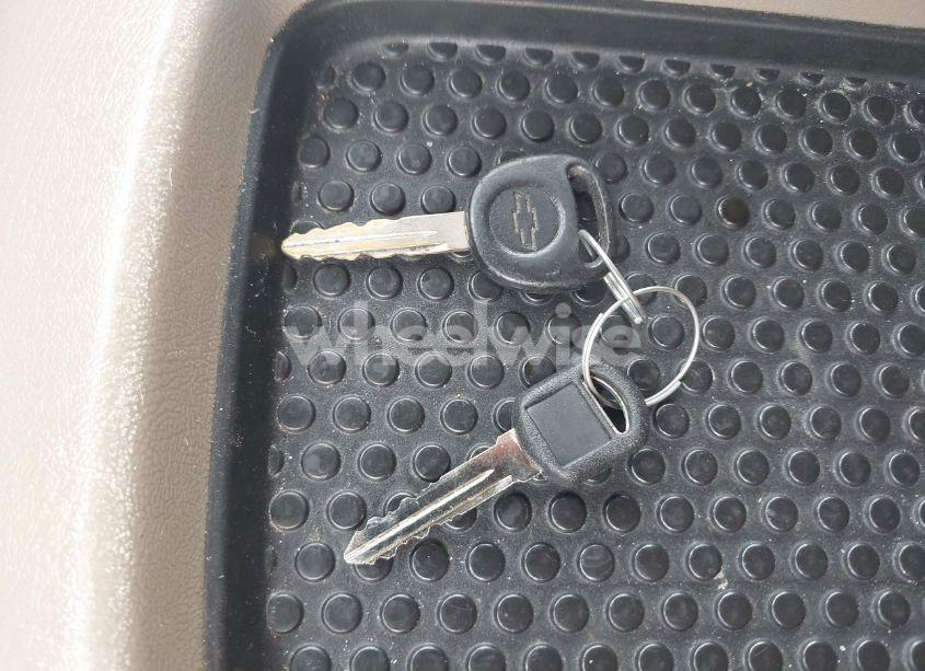 Photo 11 of 2004 Chevrolet Tahoe LT (VIN 1GNEC13Z34J203100)