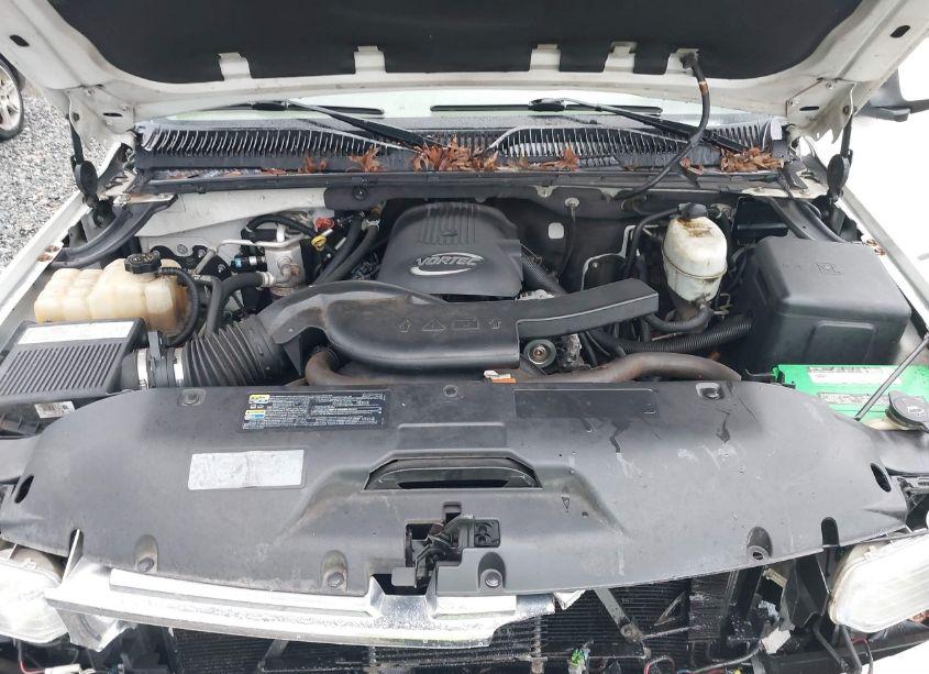 Photo 10 of 2004 Chevrolet Tahoe LT (VIN 1GNEC13Z34J239224)