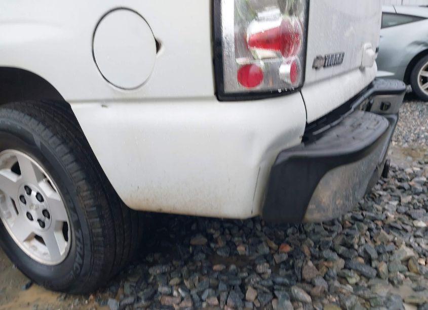 Photo 12 of 2004 Chevrolet Tahoe LT (VIN 1GNEC13Z34J239224)