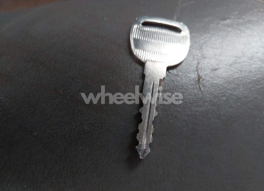 Photo 11 of 2004 Chevrolet Tahoe LT (VIN 1GNEC13Z34J277598)