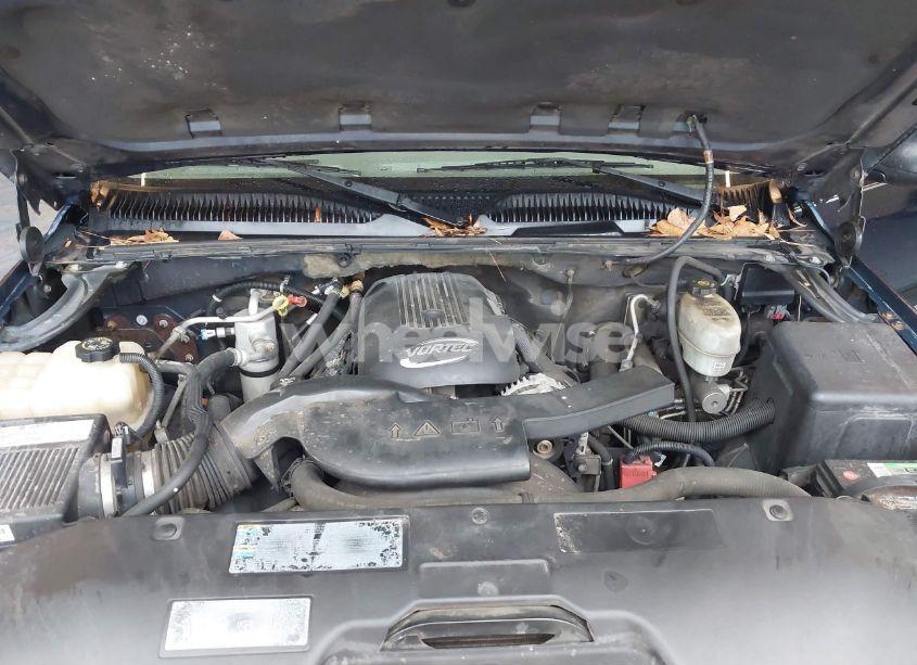 Photo 10 of 2004 Chevrolet Tahoe LS (VIN 1GNEC13Z34J311183)