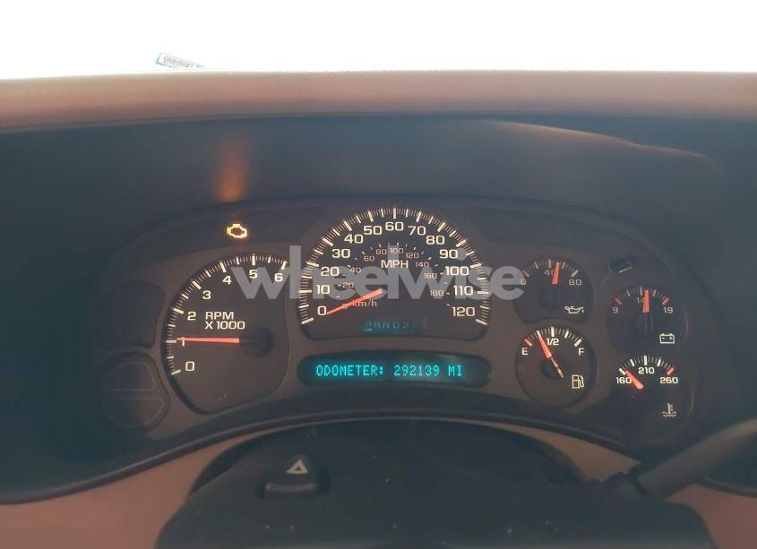 Photo 7 of 2004 Chevrolet Tahoe LS (VIN 1GNEC13Z34J311183)