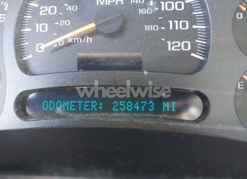 Photo 7 of 2004 Chevrolet Tahoe LT (VIN 1GNEC13Z34R150190)