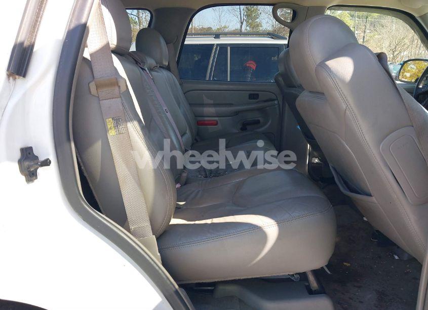 Photo 8 of 2004 Chevrolet Tahoe LT (VIN 1GNEC13Z34R150190)