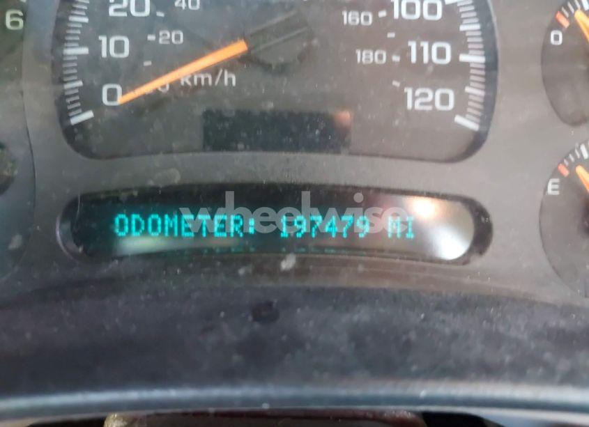 Photo 7 of 2004 Chevrolet Tahoe LS (VIN 1GNEC13Z34R152070)