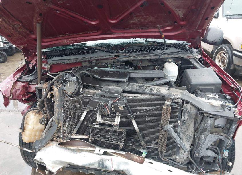 Photo 10 of 2004 Chevrolet Tahoe LS (VIN 1GNEC13Z34R239998)