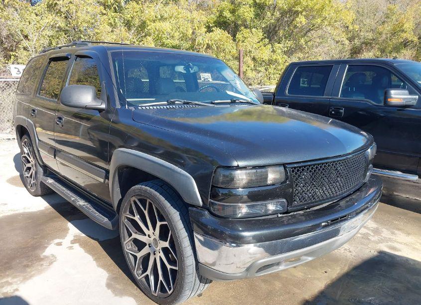 2004 Chevrolet Tahoe LS (VIN 1GNEC13Z34R255487) main photo