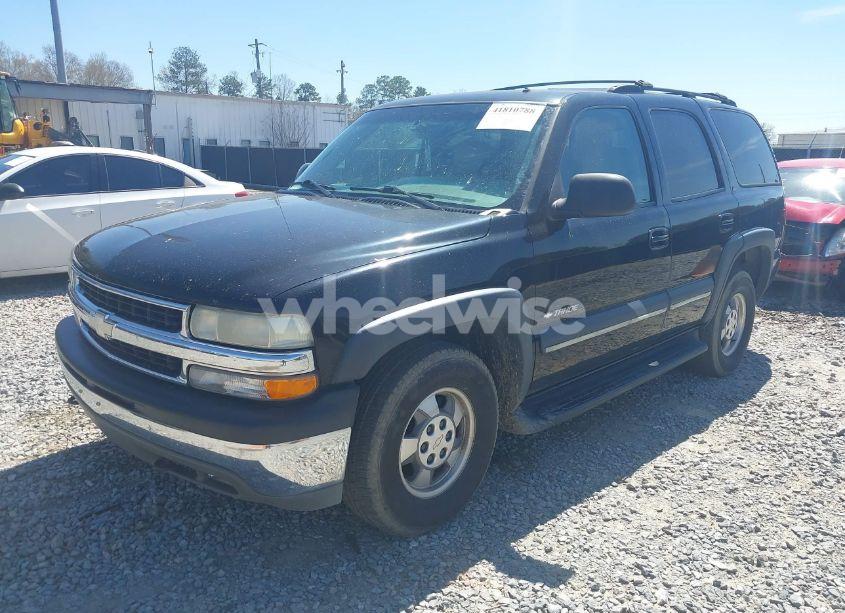 Photo 2 of 2002 Chevrolet Tahoe LT (VIN 1GNEC13Z42R245581)