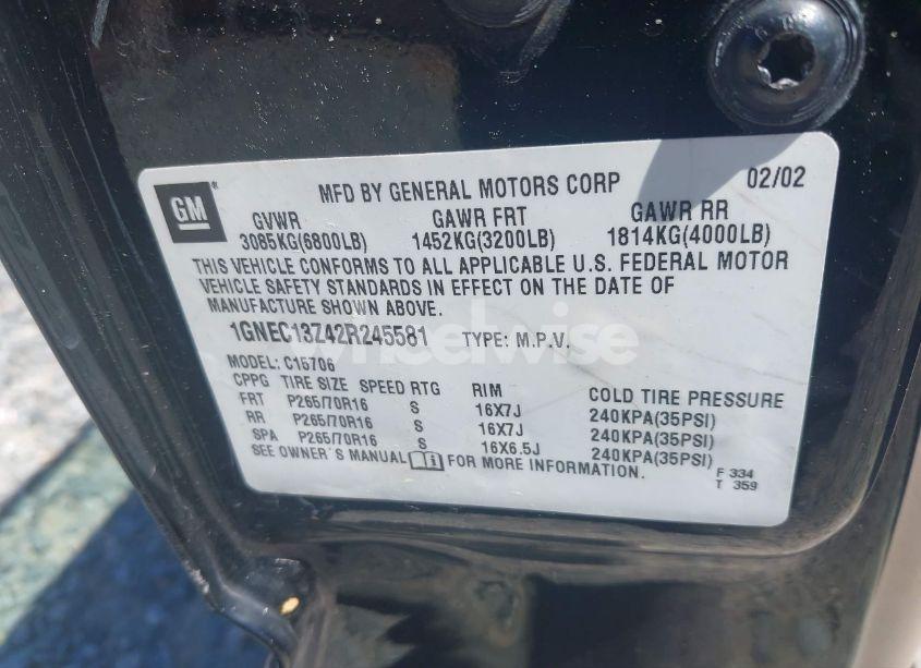 Photo 9 of 2002 Chevrolet Tahoe LT (VIN 1GNEC13Z42R245581)