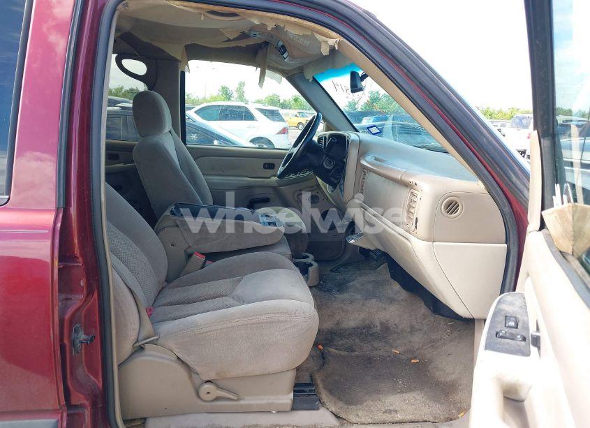 Photo 5 of 2003 Chevrolet Tahoe LS (VIN 1GNEC13Z43J160112)