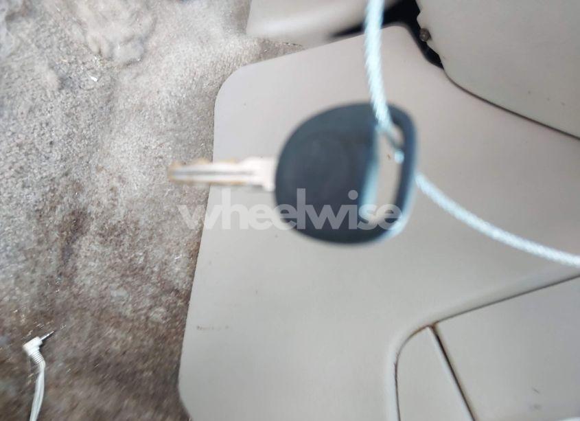 Photo 11 of 2003 Chevrolet Tahoe LS (VIN 1GNEC13Z43R161990)