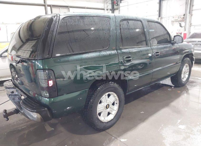 Photo 4 of 2004 Chevrolet Tahoe LT (VIN 1GNEC13Z44R118820)