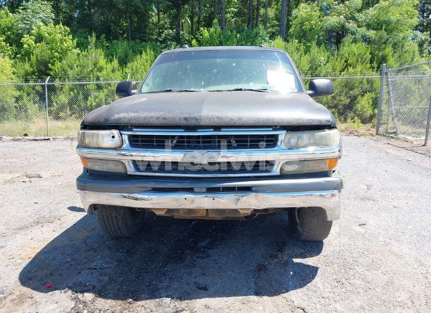 Photo 6 of 2004 Chevrolet Tahoe LT (VIN 1GNEC13Z44R197874)