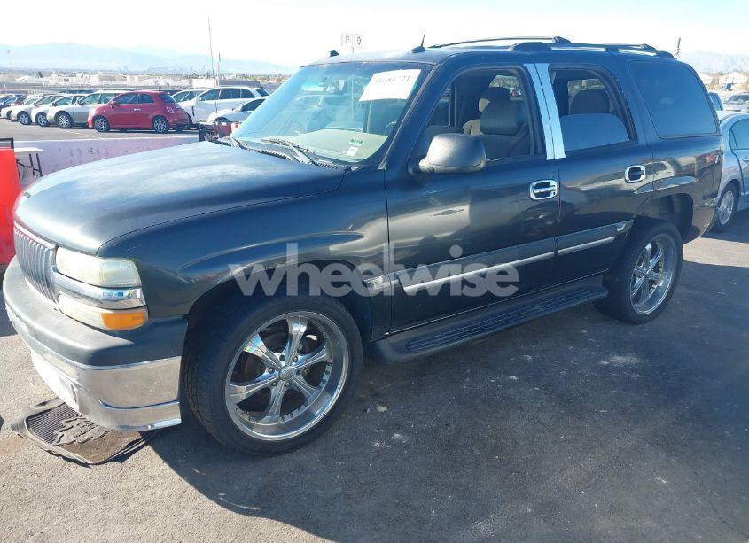 Photo 6 of 2004 Chevrolet Tahoe LS (VIN 1GNEC13Z44R289535)