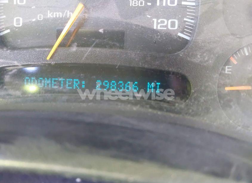 Photo 7 of 2004 Chevrolet Tahoe LS (VIN 1GNEC13Z44R289535)