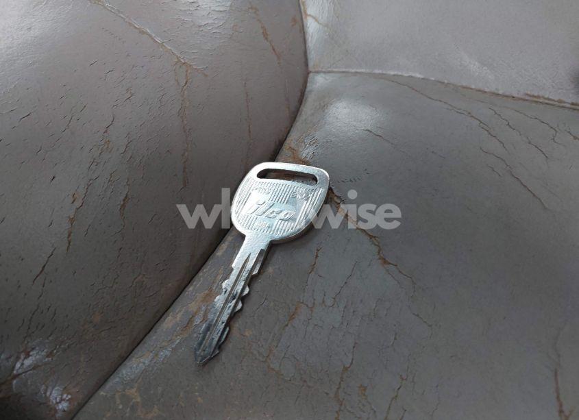 Photo 11 of 2005 Chevrolet Tahoe LT (VIN 1GNEC13Z45R223228)