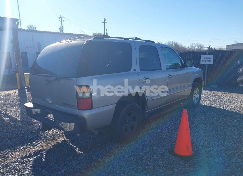 Photo 4 of 2005 Chevrolet Tahoe LT (VIN 1GNEC13Z45R223228)