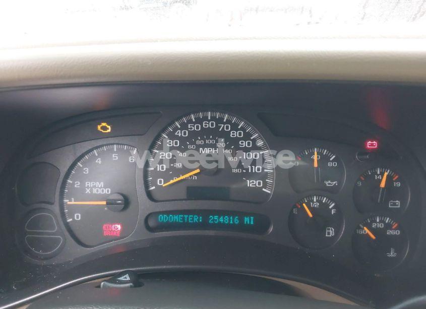 Photo 7 of 2005 Chevrolet Tahoe LT (VIN 1GNEC13Z45R223228)