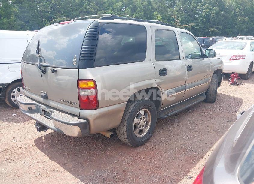 Photo 4 of 2002 Chevrolet Tahoe LS (VIN 1GNEC13Z52R275513)