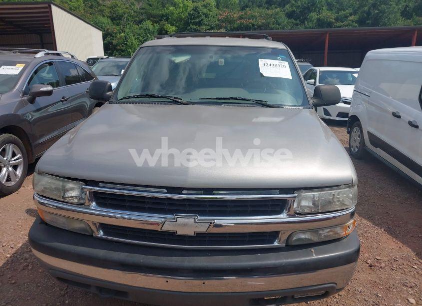 Photo 6 of 2002 Chevrolet Tahoe LS (VIN 1GNEC13Z52R275513)