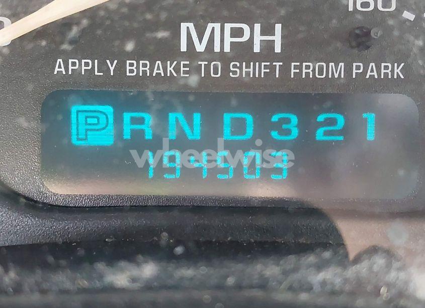 Photo 7 of 2002 Chevrolet Tahoe LS (VIN 1GNEC13Z52R284289)