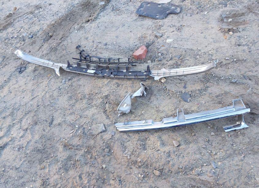 Photo 12 of 2003 Chevrolet Tahoe LT (VIN 1GNEC13Z53J127457)