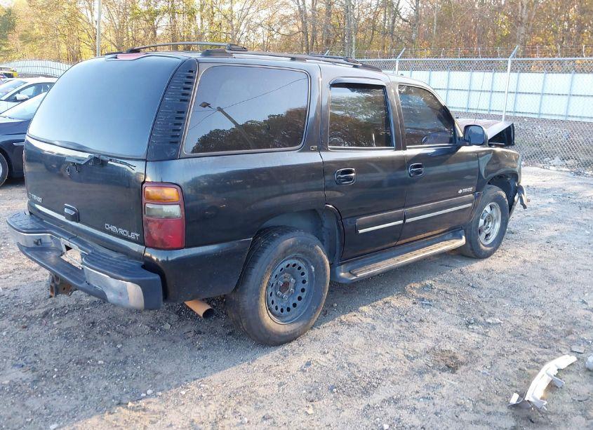 Photo 4 of 2003 Chevrolet Tahoe LT (VIN 1GNEC13Z53J127457)
