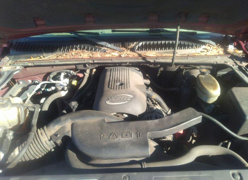 Photo 10 of 2003 Chevrolet Tahoe LT (VIN 1GNEC13Z53J134621)