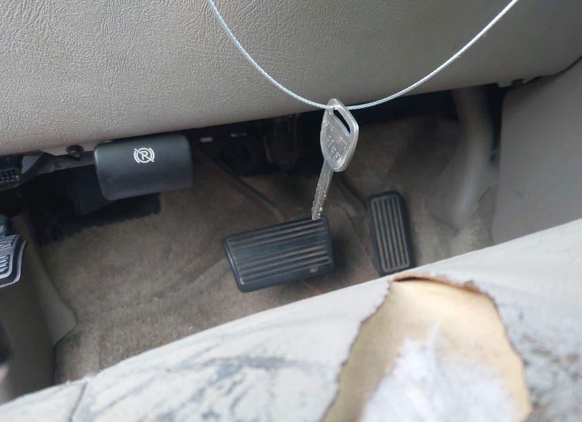 Photo 11 of 2003 Chevrolet Tahoe LT (VIN 1GNEC13Z53J134621)