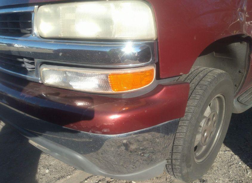 Photo 6 of 2003 Chevrolet Tahoe LT (VIN 1GNEC13Z53J134621)