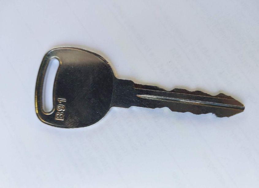 Photo 11 of 2003 Chevrolet Tahoe LT (VIN 1GNEC13Z53R236227)