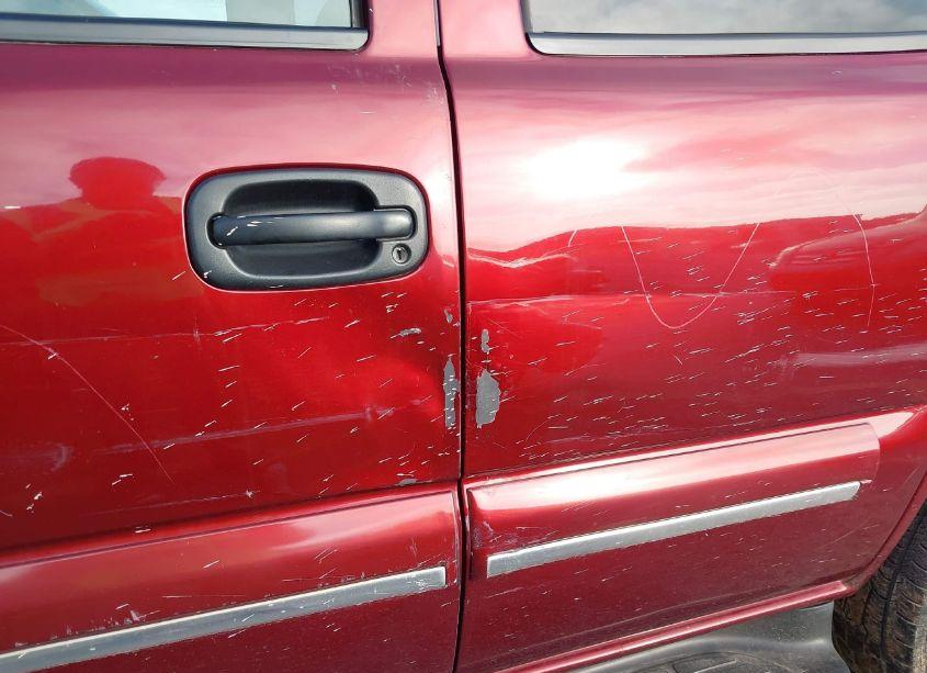 Photo 6 of 2003 Chevrolet Tahoe LT (VIN 1GNEC13Z53R236227)