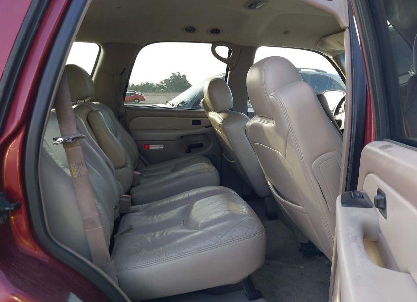 Photo 8 of 2003 Chevrolet Tahoe LT (VIN 1GNEC13Z53R236227)