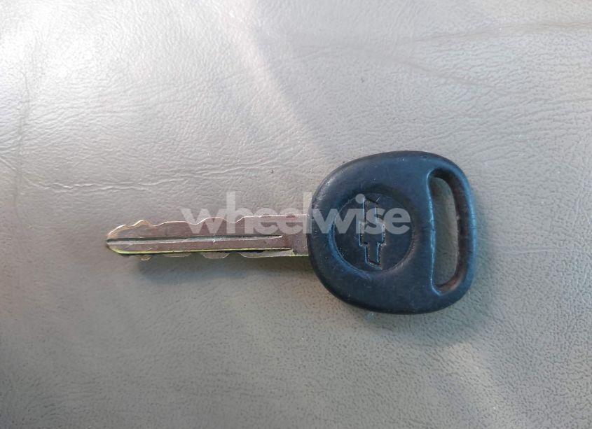 Photo 11 of 2003 Chevrolet Tahoe LT (VIN 1GNEC13Z53R239032)